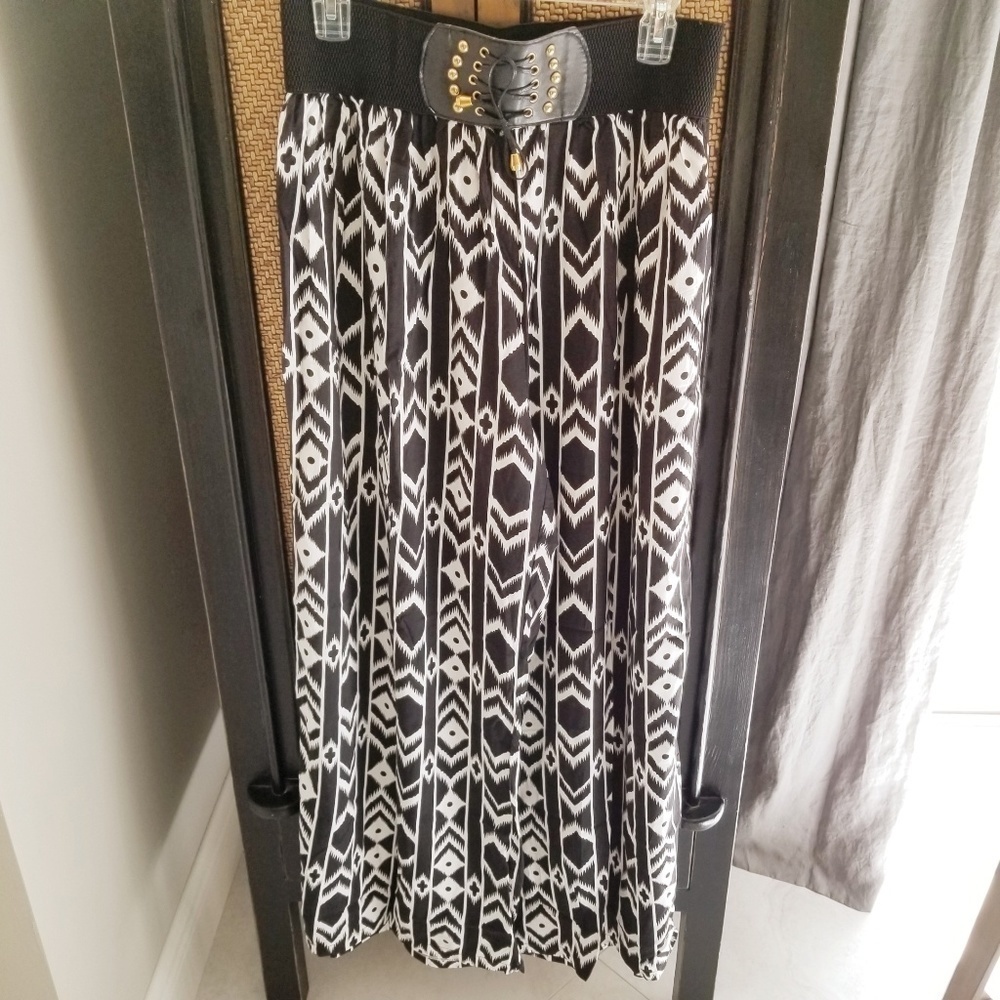 La Moda Wide Leg Pants